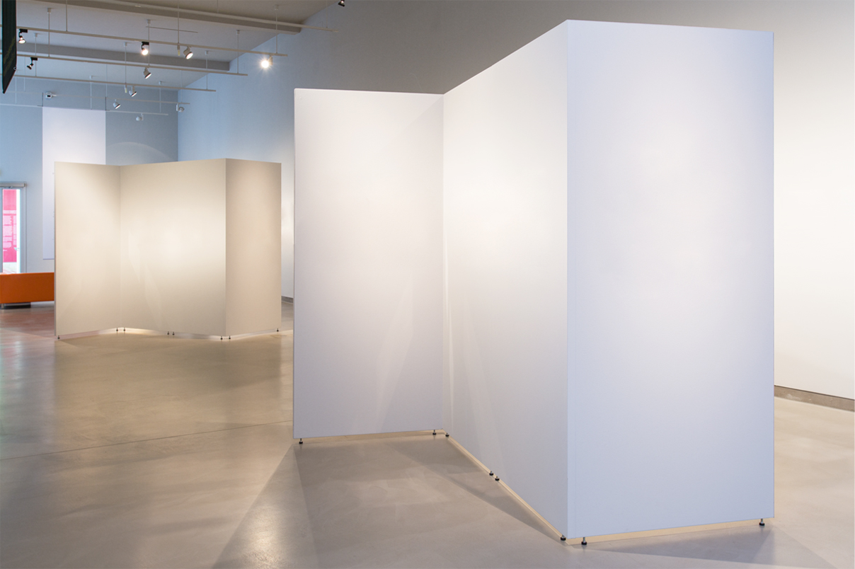 Les cloisons modulaires Mila-wall dans leur forme la plus pure : Retouchés sans pièces d'exposition