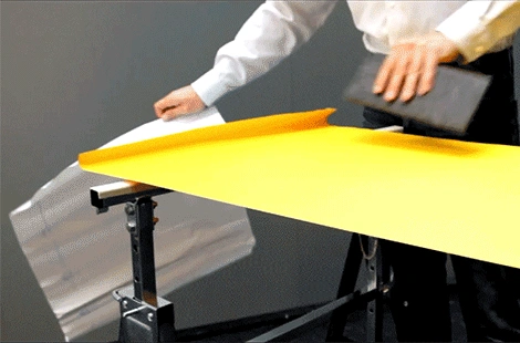 Blasenfreie Folienverarbeitung durch optimale Planlage